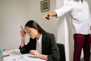 acoso laboral trabajadores